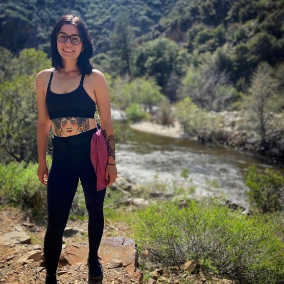 Meet your Posher, Sydnie - Picture 1 of 1